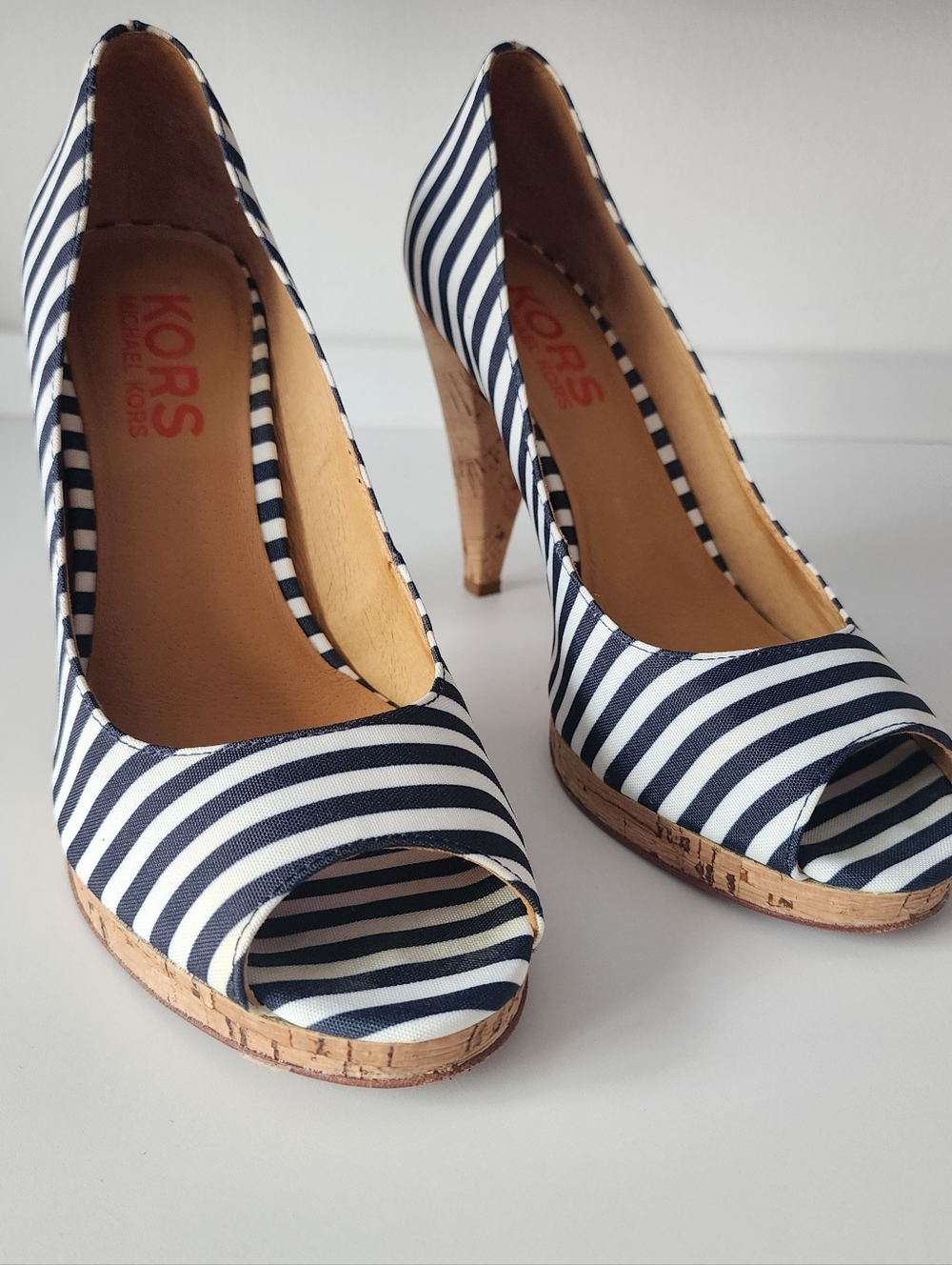 Kors Michael Kors Dubois Peep Toe Pump sz 7.5 Navy/White Cabana Stripe
